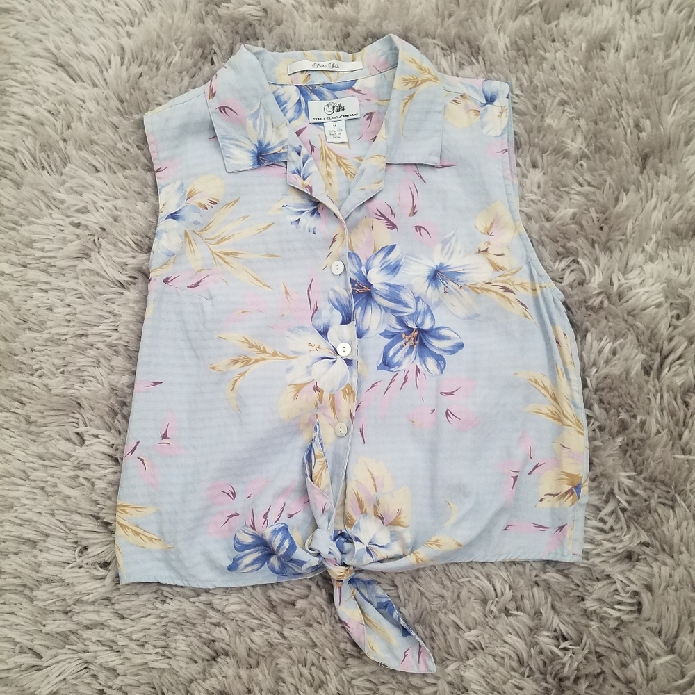 Silks by Bill Blass Jeanswear tie front button top - Picture 3 of 8